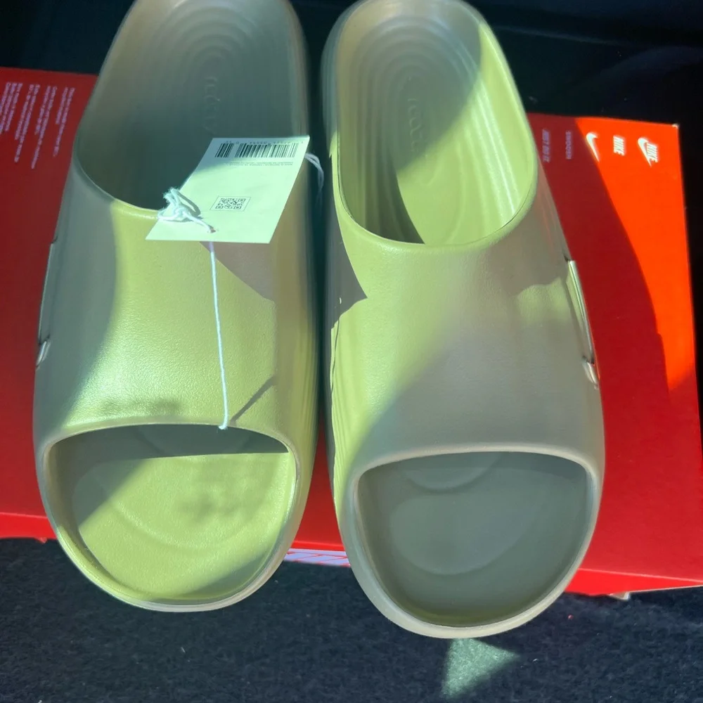 Nike comfortable slip